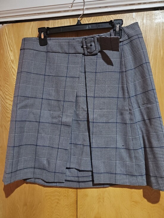 Club Monaco Dresses & Skirts - Club Monaco Plaid Wrap Mini Skirt with Belt - Gray